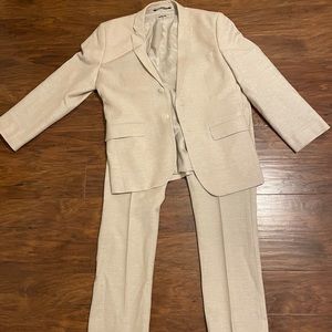 Men’s Excellent Condition Perry Ellis Linen Suit. Slim Fit